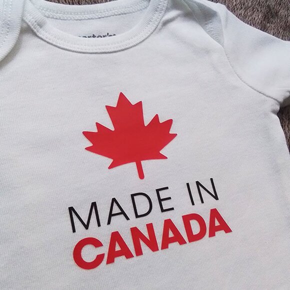 Canada onesie with maple leaf for newborn (NEW) - Picture 2 of 2